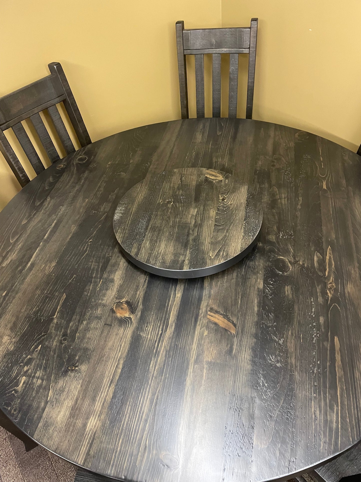 Rustic Pine R555P 60" Round Solid Top Table & 6 Rustic Slat Back Chairs in Ebony Finish S-426