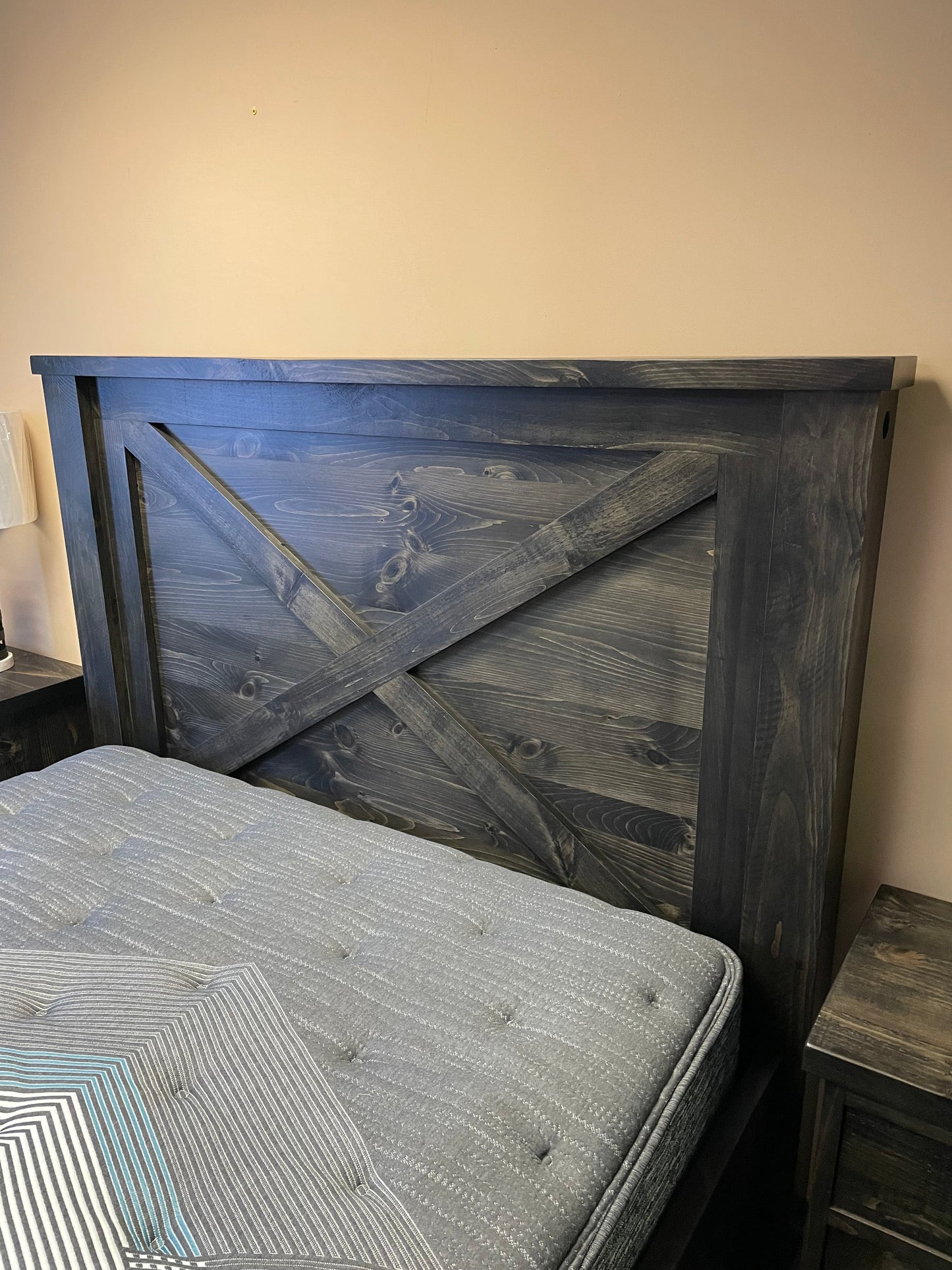 R249P Rustic Pine Barn Door Queen Bed in Ebony Finish S-603