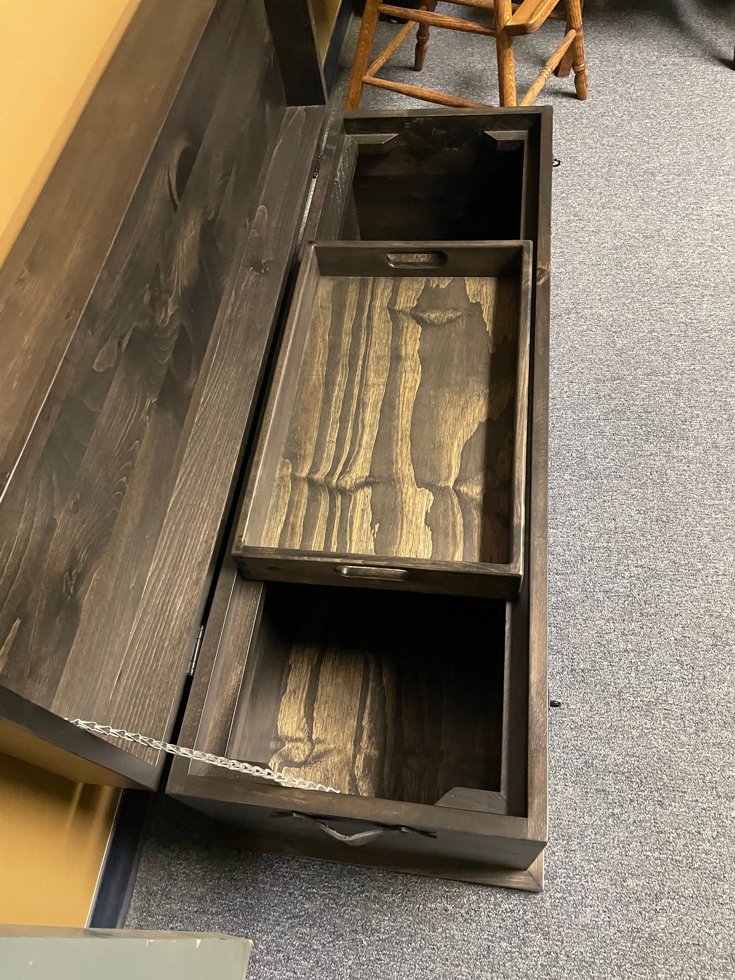 R108P Rustic Pine Hope Chest in Ebony Finish S-535