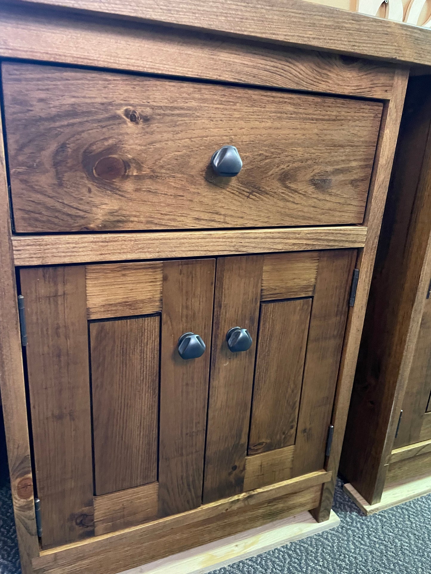 R162P Rustic Pine 1 Drawer & 2 Door Nightstand 2 Available in Black Walnut Finish S-582