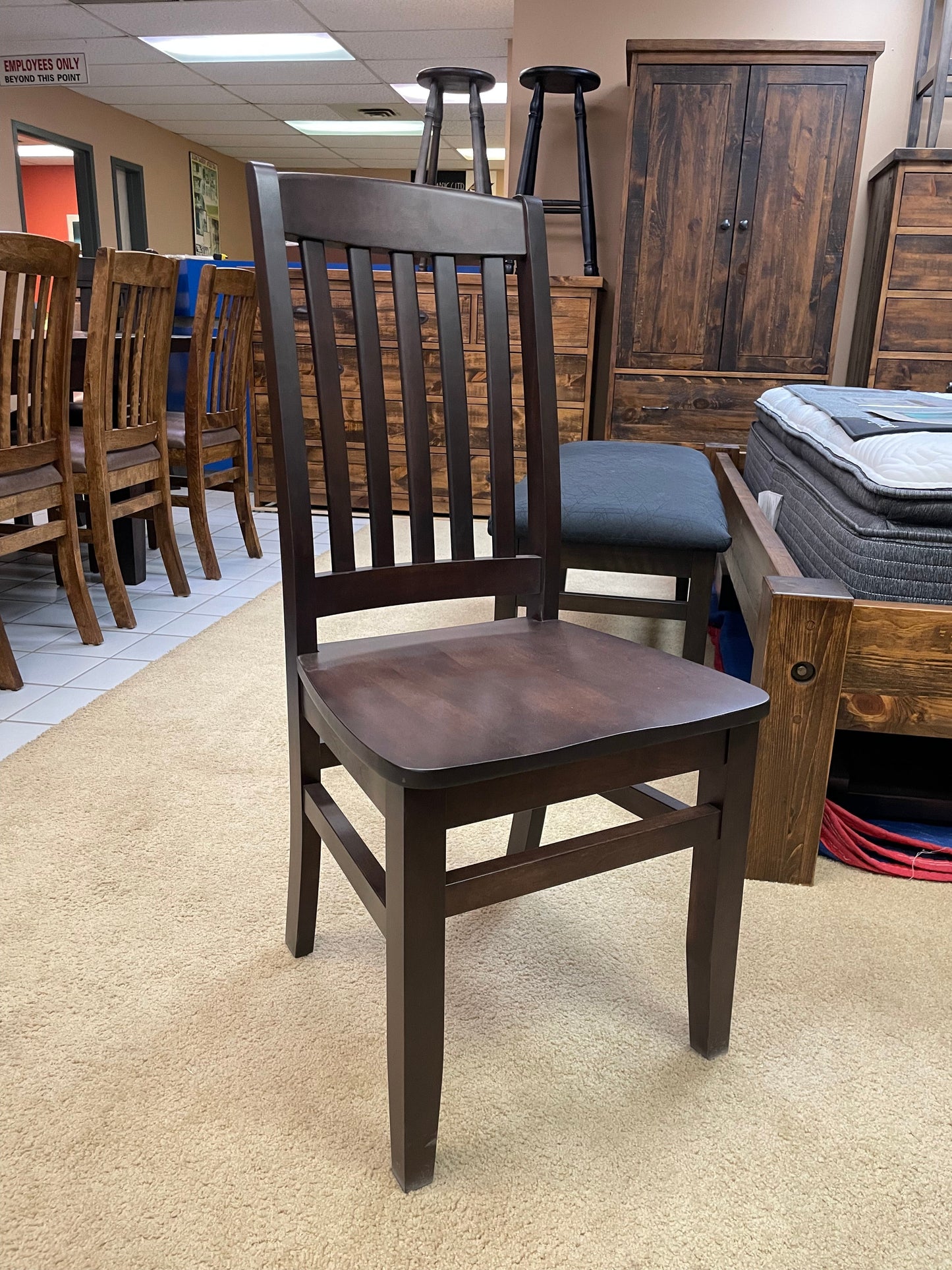 Smooth Birch D431B Harvest Table 5/4 in Black Walnut Finish & 6 761B Chairs in Scotch Finish S-700