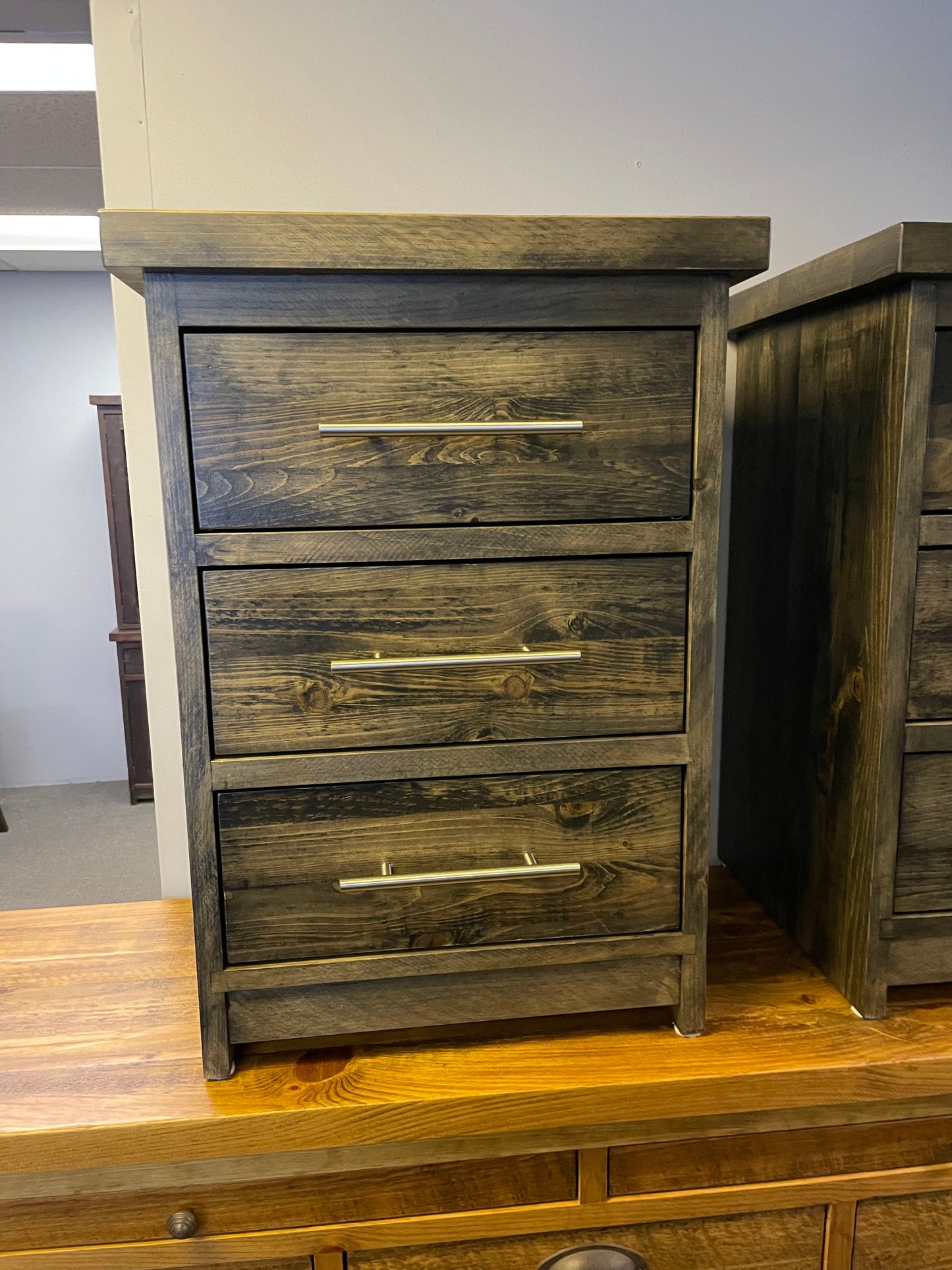R163P Rustic Pine 3 Drawer Nightstand in Rome Finish S-736
