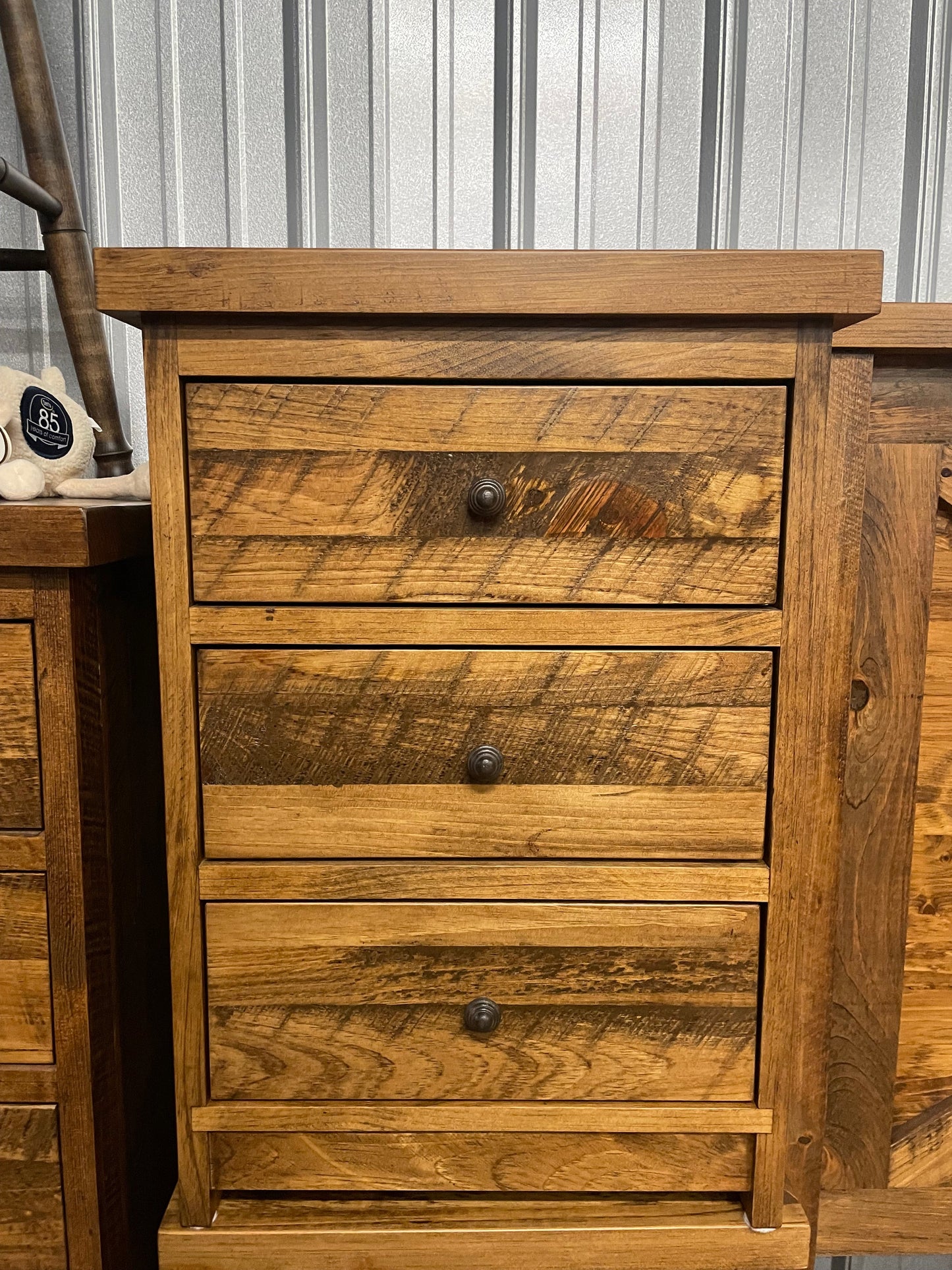 Rustic 3 Piece Kabin King Bedroom Set in Black Walnut Finish S-735