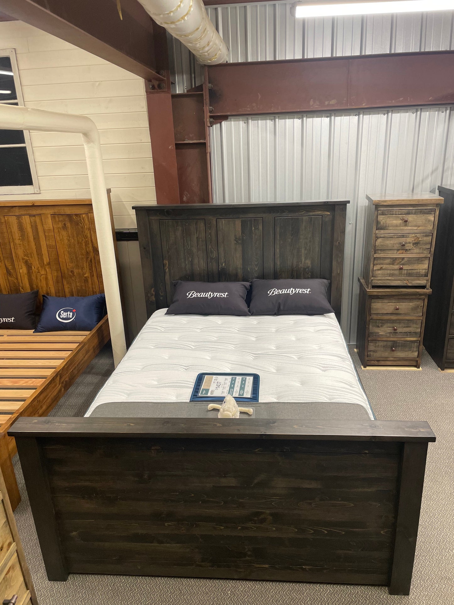 RF243P Rustic Pine Queen Fusion Bed in Ebony Finish S-743