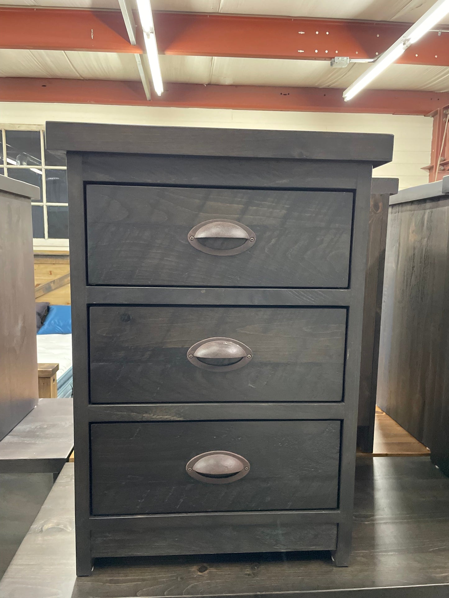 R163P Rustic Pine 3 Drawer Nightstand in Ebony Finish S-750
