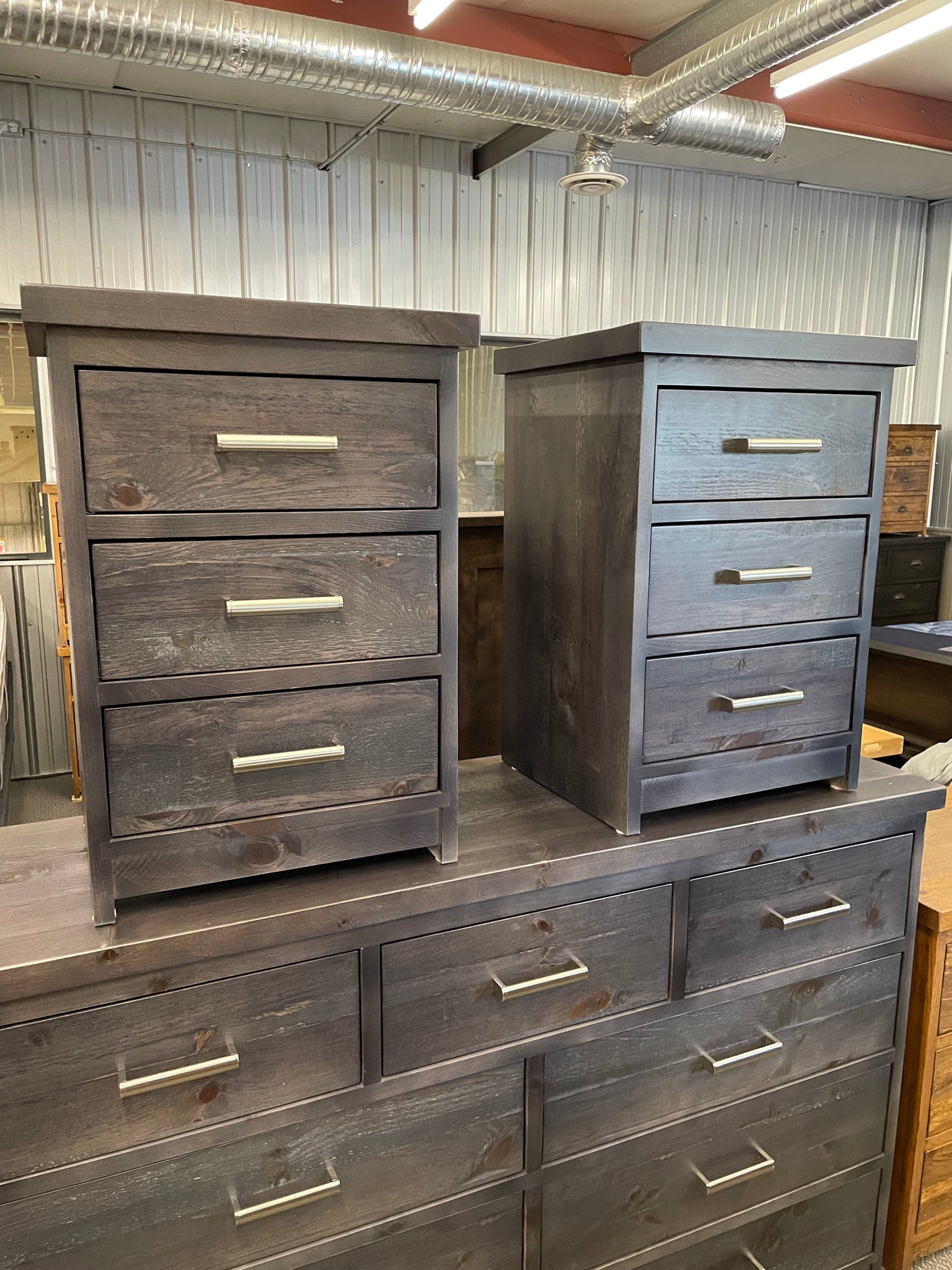 R163P Rustic Pine 3 Drawer Nightstand in Smoke Finish S-751