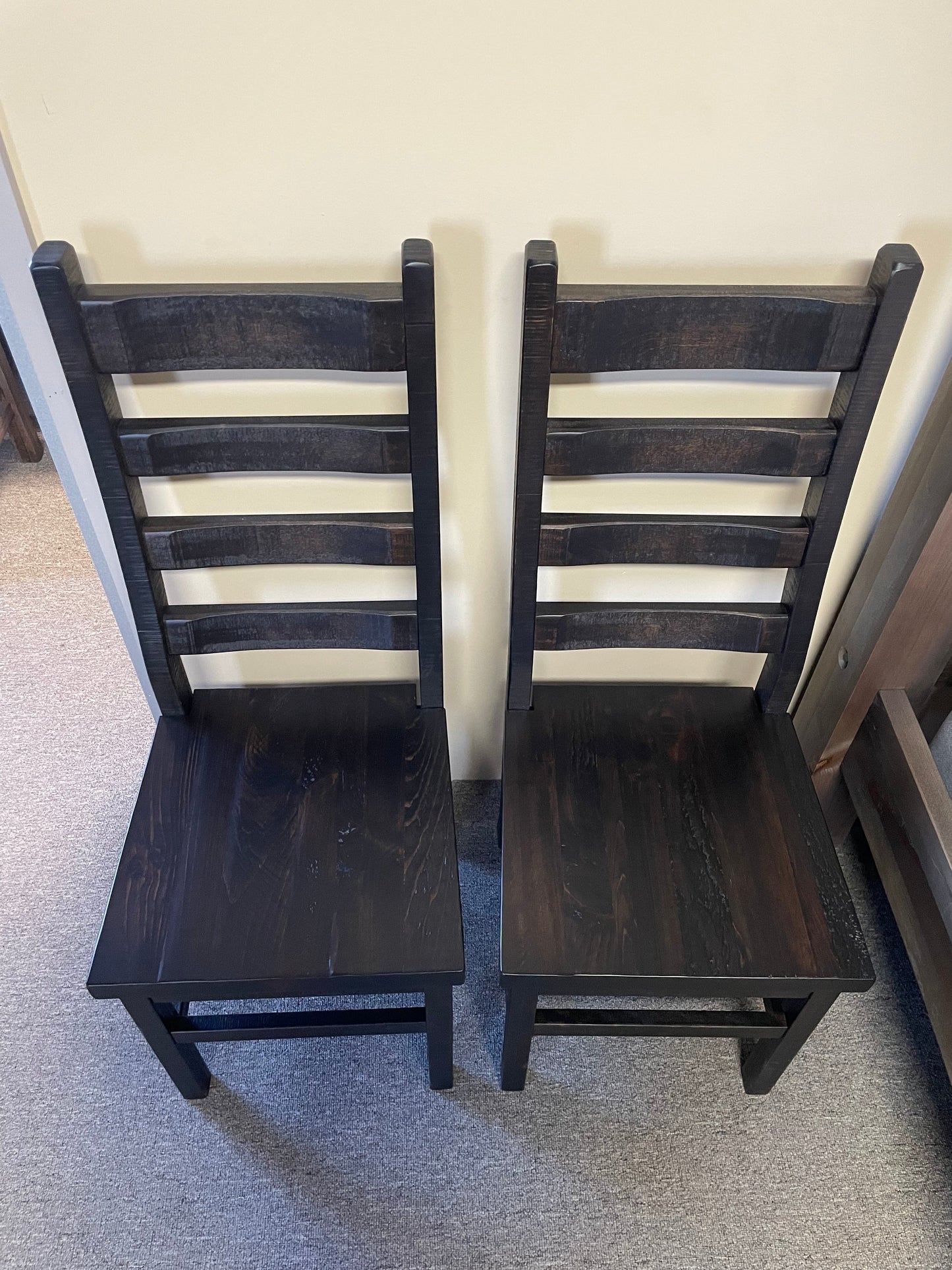 R752B Rustic Ladder Back Chair w/ Rustic Pine Seat in Guinness Finish S-757