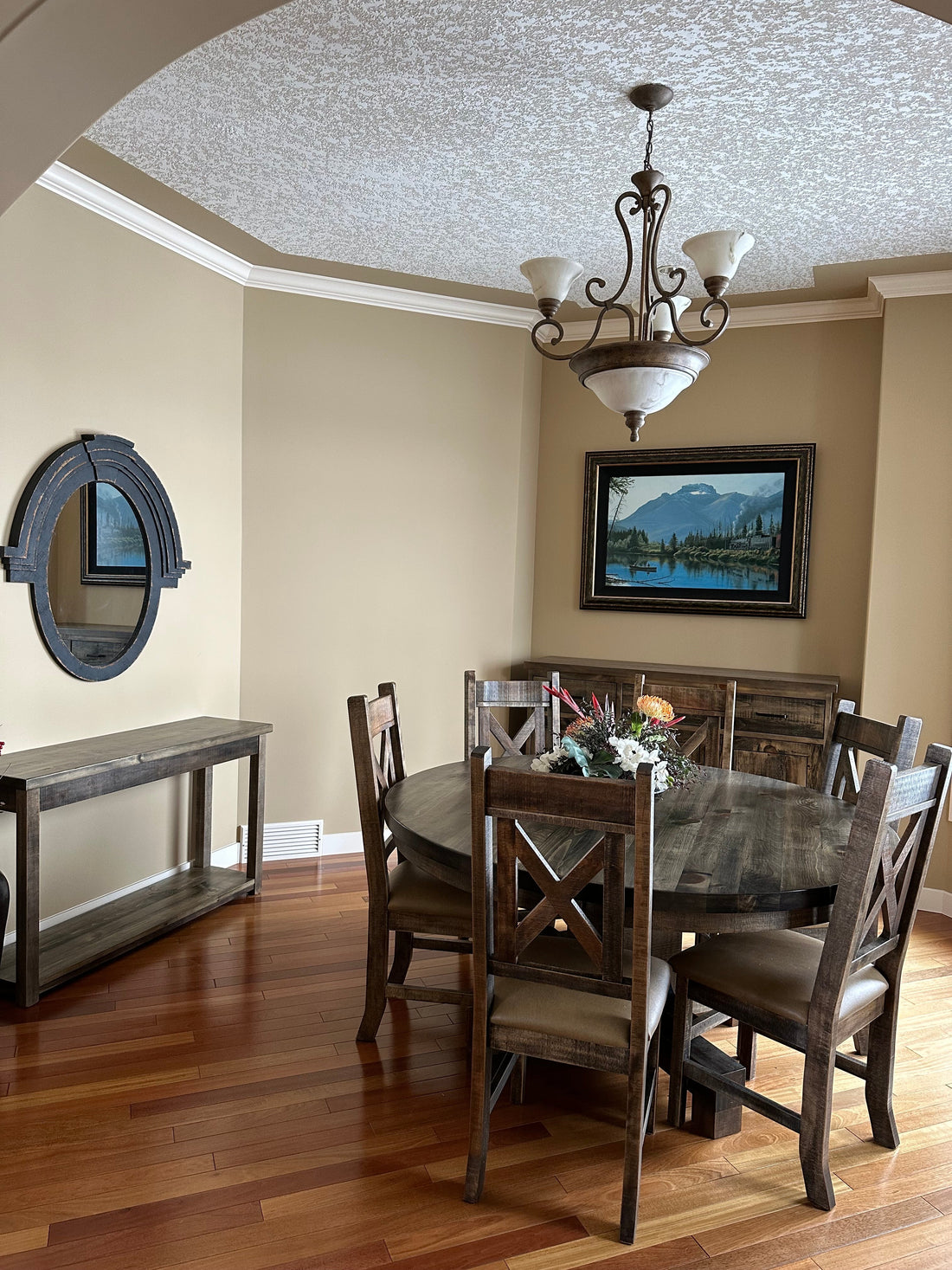Dining Room Trends in Edmonton: What’s In & What’s Out