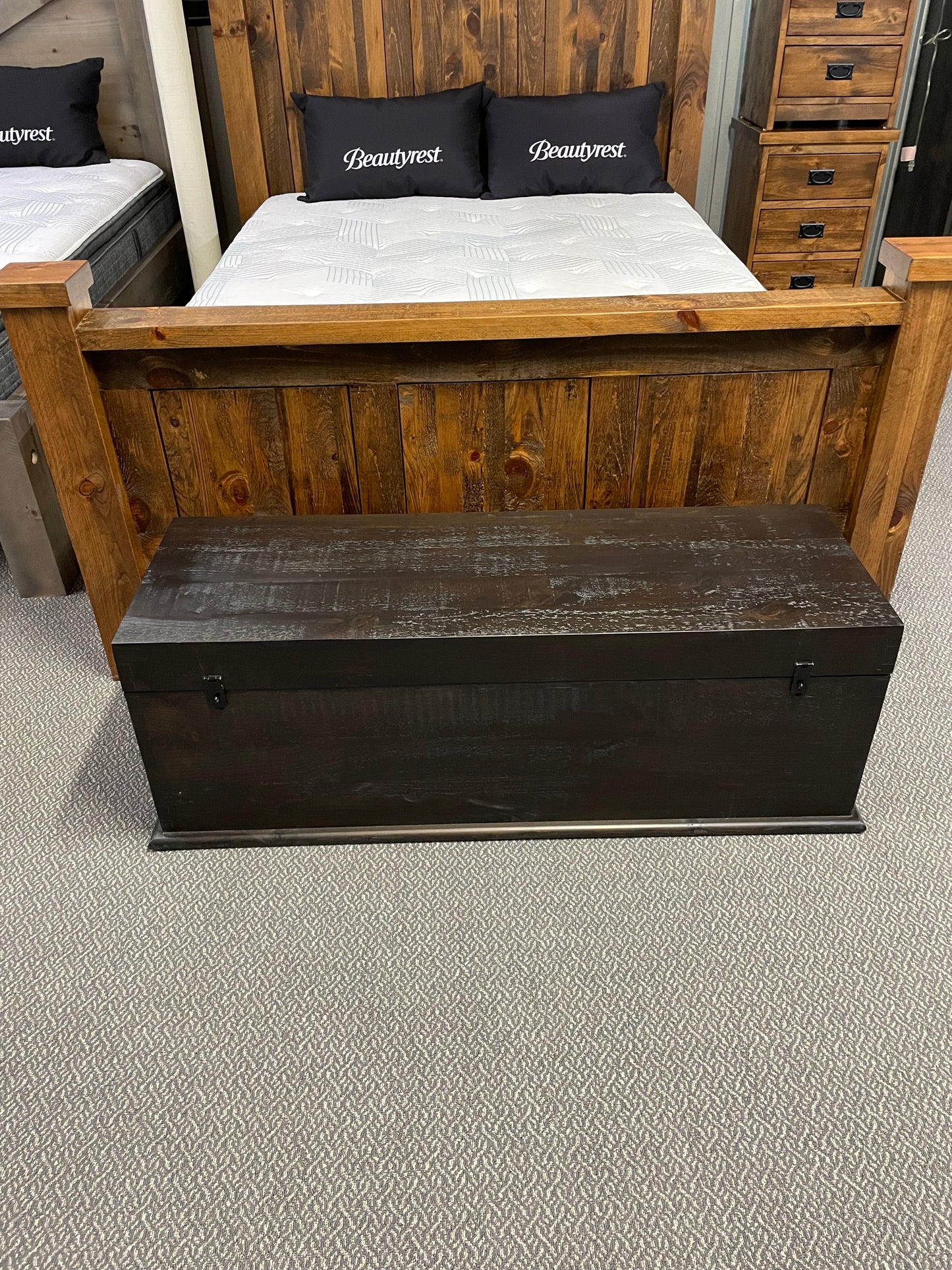 R108P Rustic Pine Hope Chest in Guinness Finish S-616