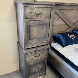 R161P Rustic Pine 1 Drawer & 1 Door Nightstand in Ash Finish S-623
