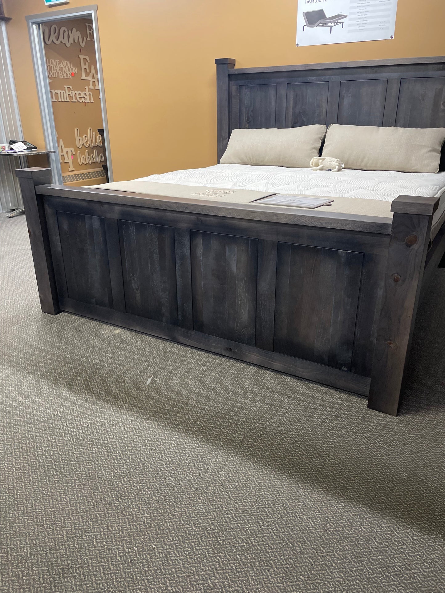 K253P Rustic Pine Kabin King Bed in Smoke Finish S-742